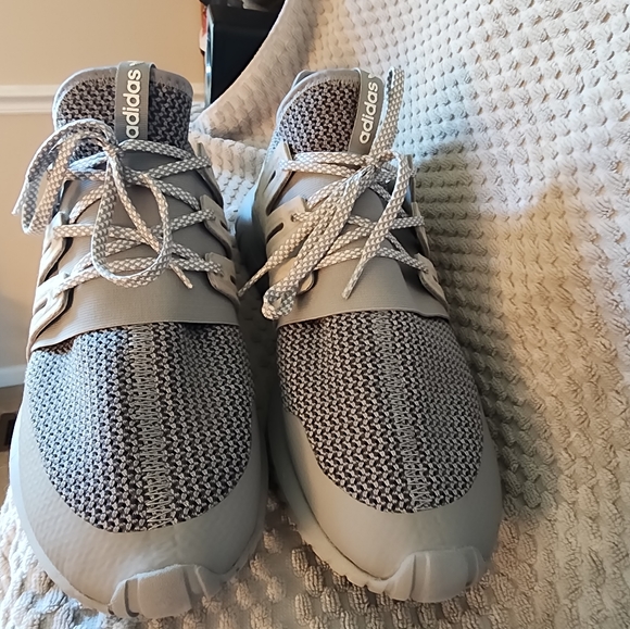 Adidas running shoes tubular radial - Picture 2 of 6